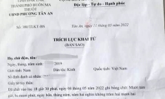 Vụ mẹ lên phường 