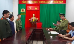 Bắt 2 đối tượng tổ chức cho người khác trốn đi nước ngoài