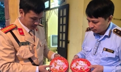 Hà Nội: Thu giữ nhiều hàng hoá nhập lậu, thực phẩm bẩn dịp cận Tết Nguyên đán