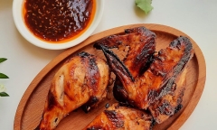 Làm mới thực đơn bằng món gà nướng ngũ vị vàng ươm, hấp dẫn