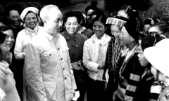 Hoa tươi đắt khách dù giá tăng chóng mặt