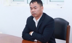 Bắt Chủ tịch liên đoàn lao động ở Hòa Bình