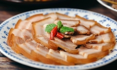 Cách làm thịt heo ngâm nước mắm giòn ngon chuẩn vị miền Trung cho ngày Tết