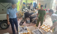 Phát hiện hơn 1 tấn côn trùng, động vật bốc mùi hôi ở Thanh Hóa