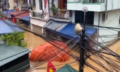 Ô tô bọc kín bị