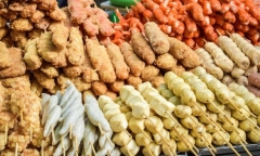 Chủ quán bán đồ ăn vặt vỉa hè mắc ung thư giai đoạn cuối do thói quen khó tin 