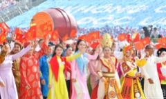 Đề xuất hoán đổi lịch làm việc để nghỉ liền 4 ngày dịp Ngày Văn hóa Việt Nam (24/11)