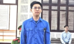 Nam sinh viên 