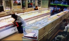 Vụ cướp tiệm vàng ở Khánh Hoà: 2 nghi phạm được xác định là nam giới