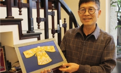 Long bào Việt chinh phục thế giới