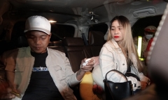 Bắt đôi nam nữ mang súng vận chuyển ma túy