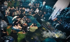 Đột kích quán bar tại trung tâm quận 1, phát hiện nhiều trường hợp dương tính với ma tuý