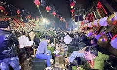 Ập vào quán bar Lounge Louis, phát hiện 26 người dương tính ma túy