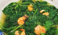 Loại rau “rẻ tiền” nhưng nhiều dinh dưỡng, được ví là “thần dược” cho phụ nữ trung niên