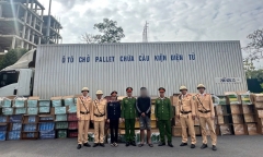 Phát hiện xe tải chở 111.000 bao thuốc lá lậu nguỵ trang tinh vi