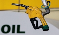 Giá xăng dầu hôm nay (7/10): Dầu thô thế giới tăng vọt