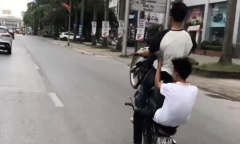 Xử phạt 2 thanh niên đi xe máy bốc đầu như làm xiếc trên đường phố Vinh
