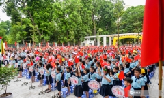 Dạy thêm, học thêm: Mâu thuẫn lợi ích khi giáo viên được dạy học sinh chính khoá