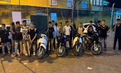 Mâu thuẫn trên Facebook, 2 thanh niên gọi hàng chục
