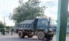 Lấn làn, tông xe máy 