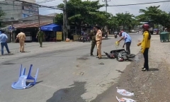 Va chạm kinh hoàng với xe tải, người phụ nữ bị cán tử vong thương tâm