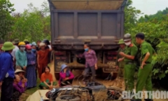 Xe tải tông xe máy, một nữ sinh viên tử vong thương tâm