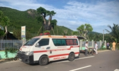 Nam thanh niên đi xe máy, tông vào tường rào nhà dân, tử vong thương tâm 