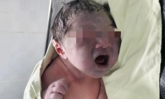 Phát hiện bé trai sơ sinh ở hành lang khoa Nhi trung tâm y tế