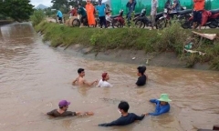 Dẫn nhau ra bờ kênh chơi, em gái đuối nước, anh trai mất tích