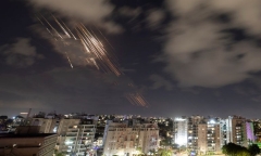 Mỹ và Israel thảo luận về khả năng tấn công cơ sở dầu mỏ của Iran