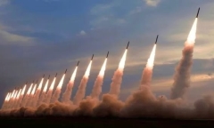 Clip: Iran khai hỏa loạt tên lửa thế hệ mới vào các mục tiêu Mỹ, Israel