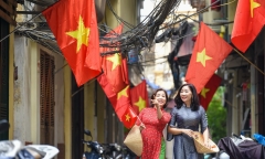 Nghỉ lễ 30/4-1/5 kéo dài 5 ngày: Du khách vui sướng, doanh nghiệp du lịch kỳ vọng cơ hội