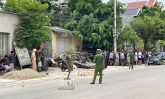 Mẹ và con trai bị đâm thương vong sau khi đi giải quyết mâu thuẫn tiền bạc
