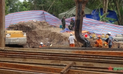 Vụ bé trai rơi xuống trụ bê tông sâu 35m: Dự tính thời điểm đưa Hạo Nam lên