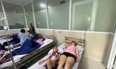 Vụ ngộ độc thực phẩm ở trường iSchool Nha Trang: Bộ Y tế điều chuyên gia vào hỗ trợ