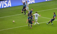 Messi thể hiện đẳng cấp, Argentina hạ đẹp Croatia 3-0, hiên ngang vào chung kết