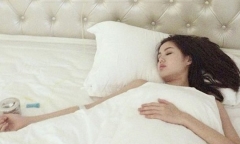 Tâm Tít đổ bệnh ngay sau khi về nước