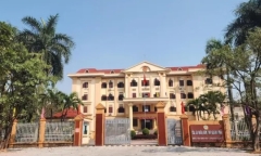 Cho thôi việc nữ cán bộ TAND đi Mỹ du lịch không quay về đúng thời hạn