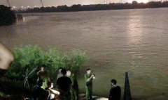 Tìm thấy thi thể nam thanh niên đuối nước ở Hà Nội 