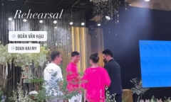 Hé lộ khoảnh khắc bố Doãn Hải My tập dượt dắt tay con gái đi vào lễ đường 
