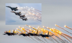 Mãn nhãn trước màn trình diễn của trực thăng và tiêm kích Su-30MK2 trên bầu trời Hà Nội