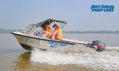 CSGT Hà Nội quyết liệt xử lý vi phạm trên tuyến đường thủy