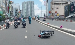 Tin tức tai nạn giao thông mới ngày 18/7: Xe máy lao vào dải phân cách, một người tử vong