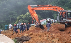 Truy tặng Huy hiệu 