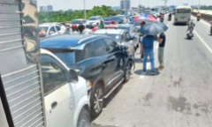 Tin tức tai nạn giao thông mới ngày 27/7: Tai nạn liên hoàn giữa 6 ô tô trên cầu Vĩnh Tuy