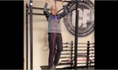 Tin tức đời sống ngày 17/5: Cụ bà 74 tuổi vẫn miệt mài đến phòng gym 6 buổi/ tuần