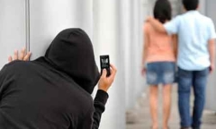 Chết đứng khi biết vợ qua mặt chồng ngoại tình suốt 10 năm