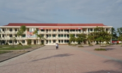 Vụ nữ sinh lớp 8 bị nhóm bạn lột đồ, đánh hội đồng: Thầy hiệu trưởng trải lòng
