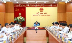 Bộ Nội vụ: Tiếp tục rà soát, sắp xếp tinh gọn tổ chức bên trong các bộ, ngành