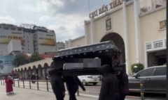 Vụ clip khiêng 